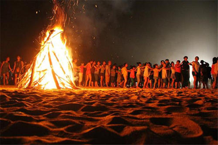 篝火晚会.jpg