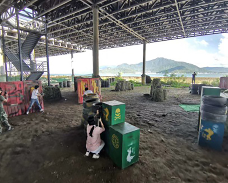 野战场地.jpg